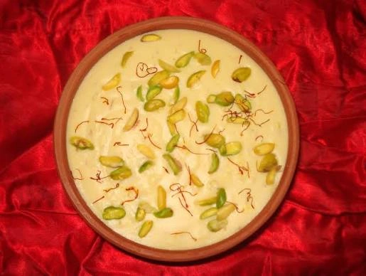 Bowl of firni dessert